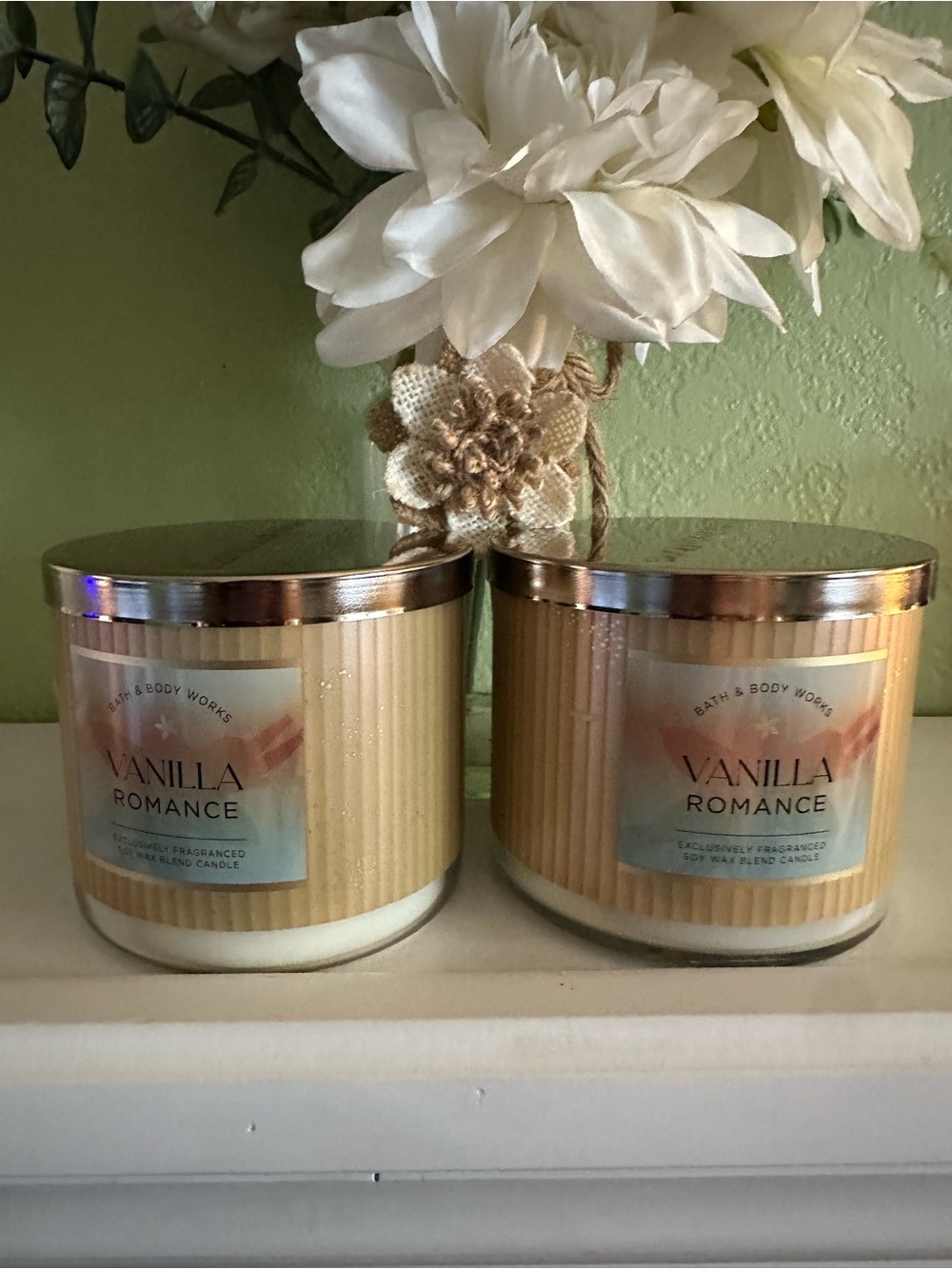 Bath & Body Works Vanilla Romance 3-Wick Candles — Cream & Gold Accents